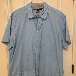 Men’s shirt sleeve dress shirt